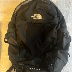 The North Face Recon Backpack - NWOT